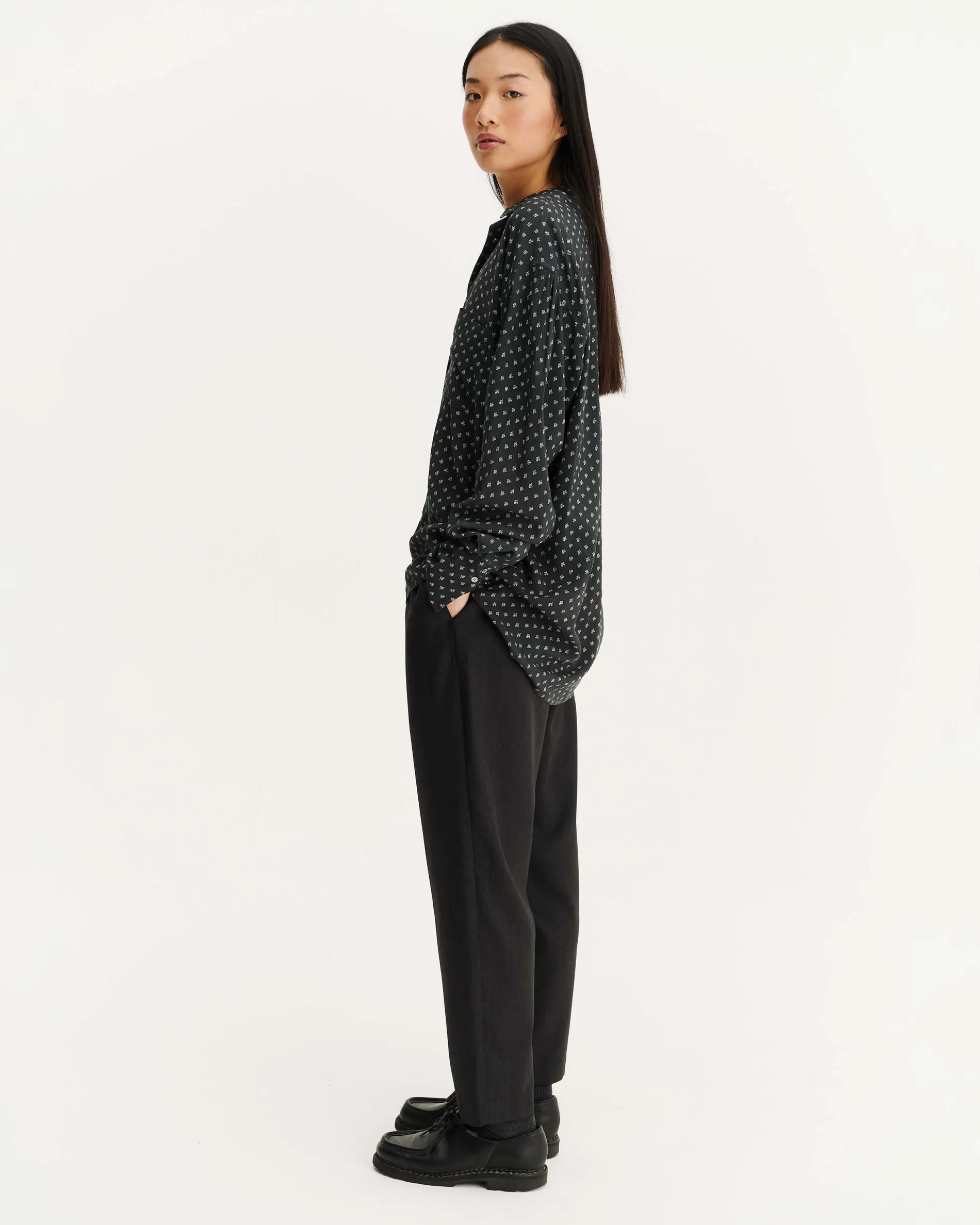 flugi_urban_flowers_2.webp Femme NOYOCO Chemises^Flugi Urban flowers